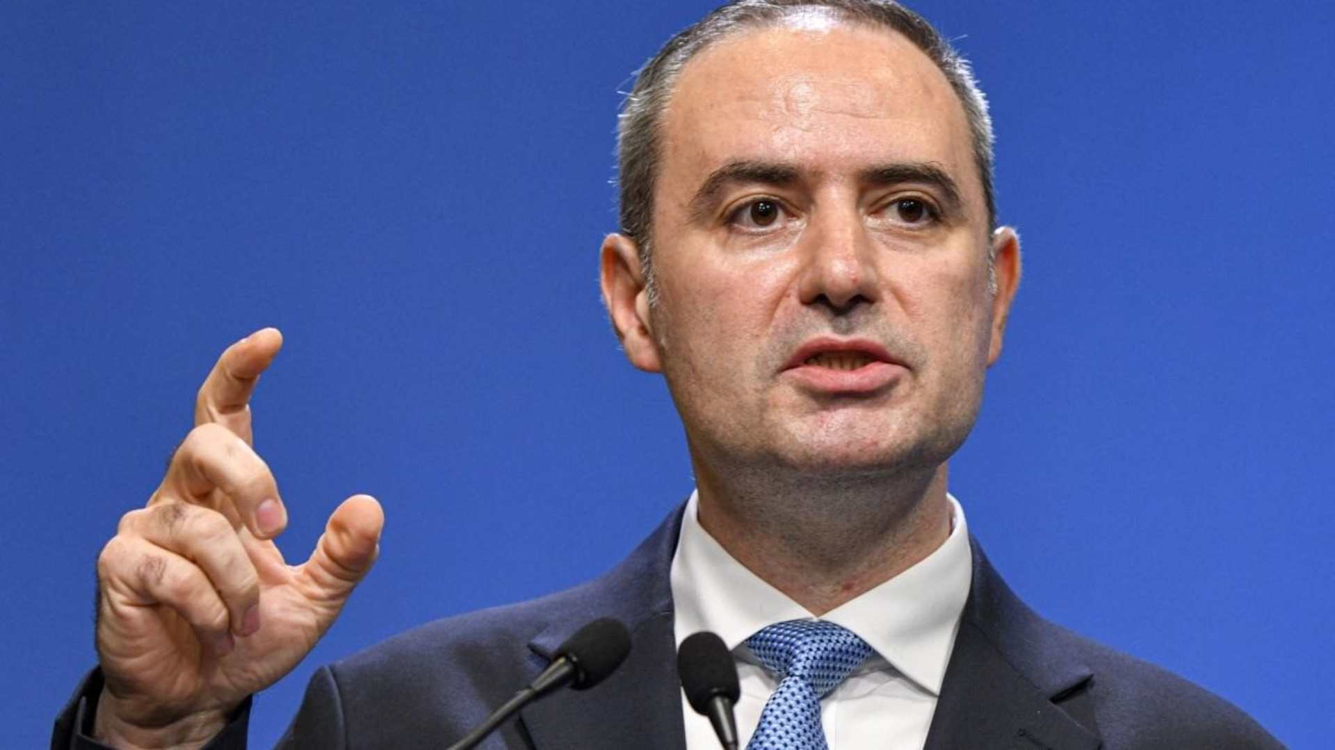COLOSUL SI COTOFANA